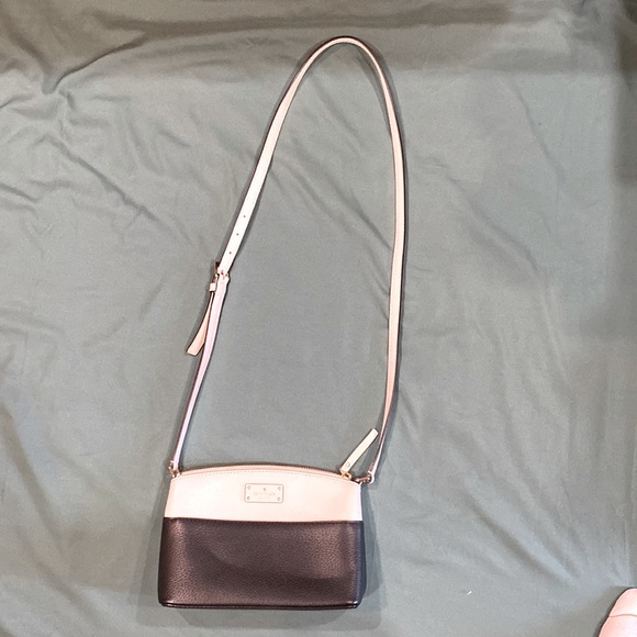 Kate Spade Purse - Picture 3 of 9